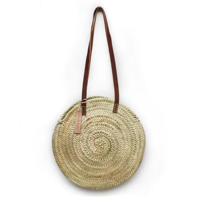 Round straw bag with leather long handle