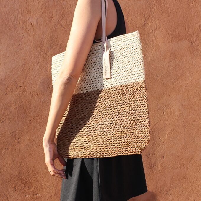 Tote bag made of raffia straw Natural and brun color